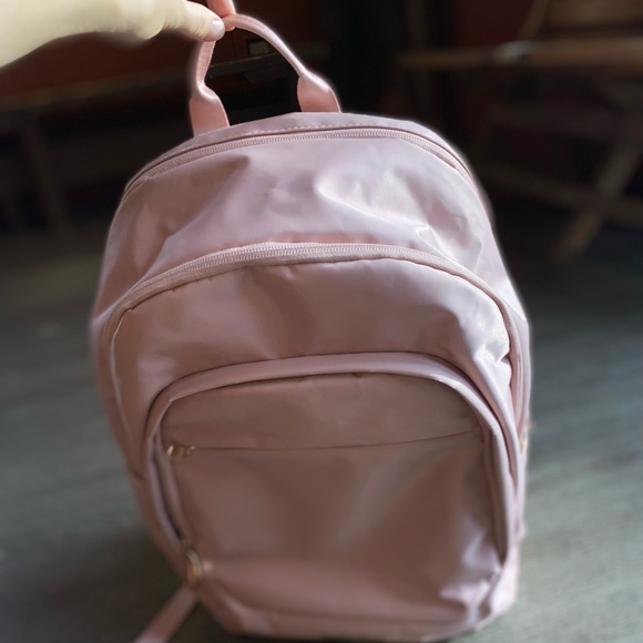 Laptop/School/Work Backpack - Picture 2 of 9